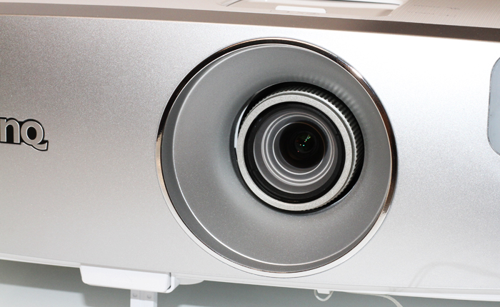 明基150寸投影推荐,明基720投影仪评测