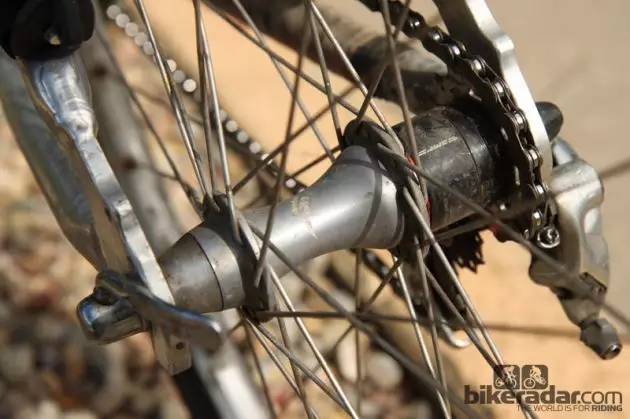 涔拌彍杞︽墜,璧涜溅鎵嬪紑杞︾殑鏍峰瓙