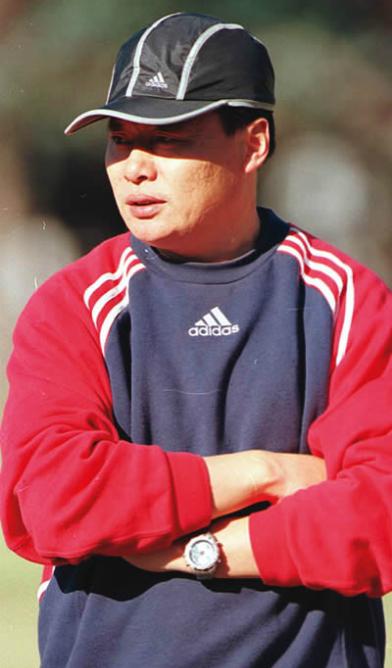 草根足球聚会有意思,草根足球队战胜豪门