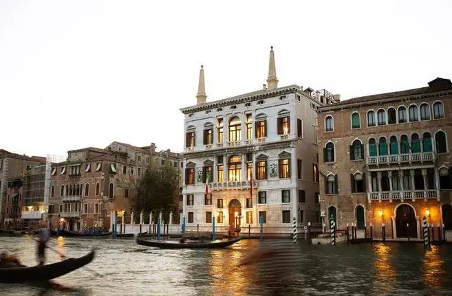 威尼斯不是水上都市吗,威尼斯旅游完全不可能见到的场景