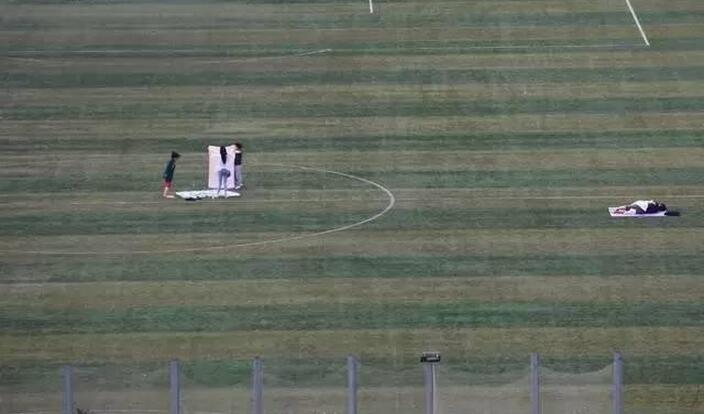 海黄手串发干怎么处理,海黄手串开裂继续盘会怎么样