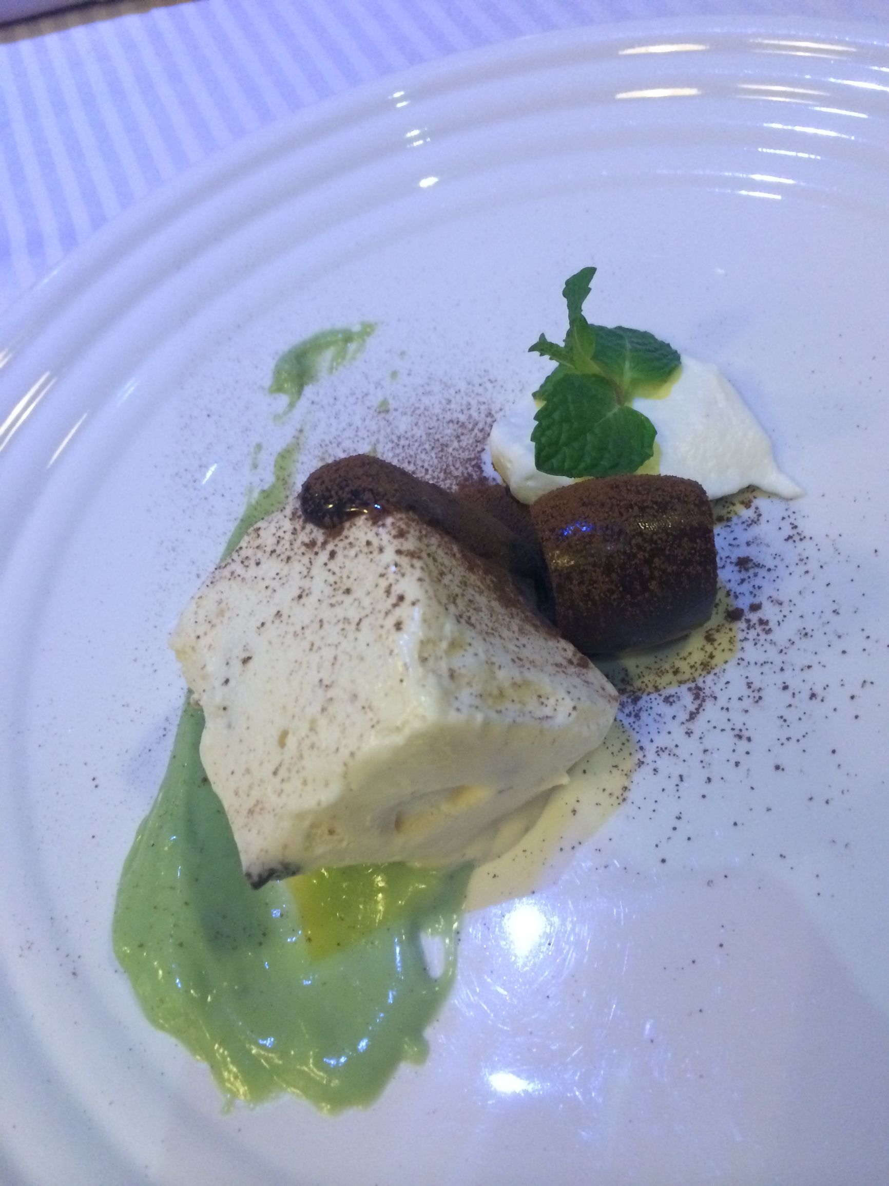 假装在巴黎广州高性价比法国餐厅推荐