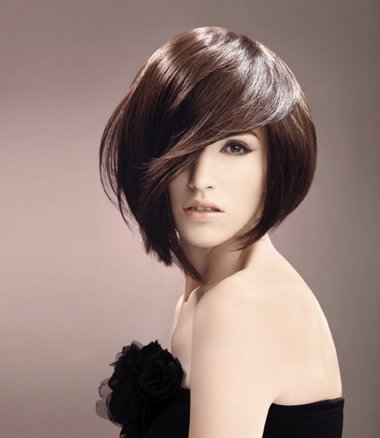 30-40岁女人适合的干练露耳短发,40-50岁洋气发型女士短发烫发沙宣