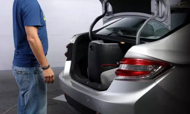 试驾纳智捷锐3：入门家轿？好用就是王道！