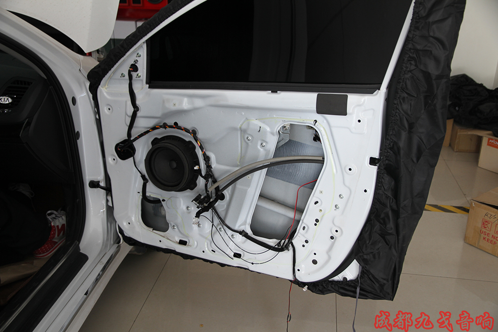 起亚K5音响改装试听,起亚k5音响喇叭改装