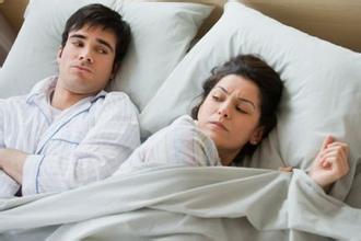 男友睡觉打呼是什么表现,男友打呼怎么解决