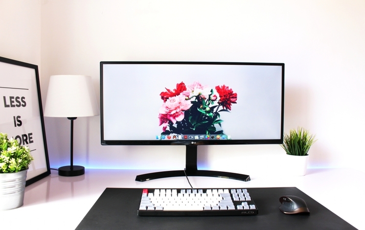 隔壁老王的办公桌抖音,隔壁老王的餐桌