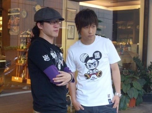 郑恺王嘉尔潮牌,余文乐开的潮牌店