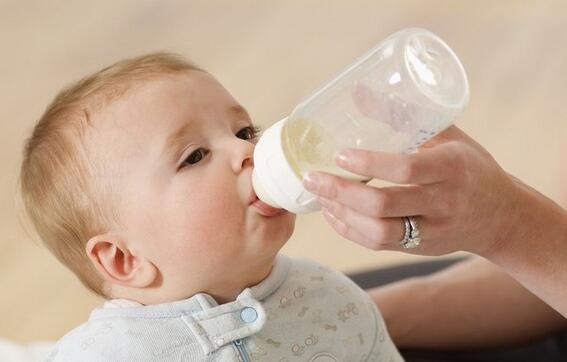 奶癣是吃母乳的原因吗,宝宝得了奶癣会传染的吗