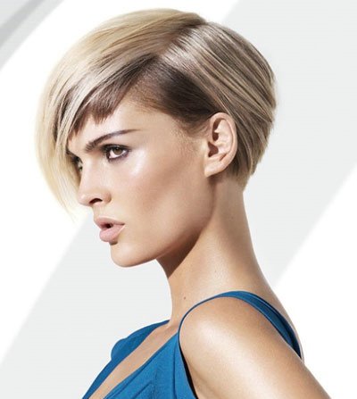 30-40岁女人适合的干练露耳短发,40-50岁洋气发型女士短发烫发沙宣