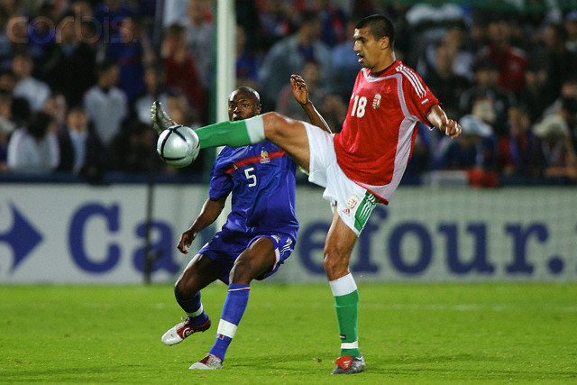 在中国联赛被斥水货*处私**碰球破门后被辞退回国却成传奇