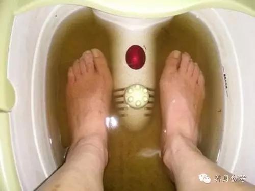 血瘀就容易生病！简单三招除血瘀，远离病痛得长寿，必看~