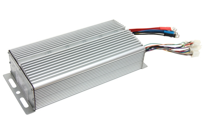 电动三轮车电机控制器坏了的症状,电机进水烧坏控制器怎么修