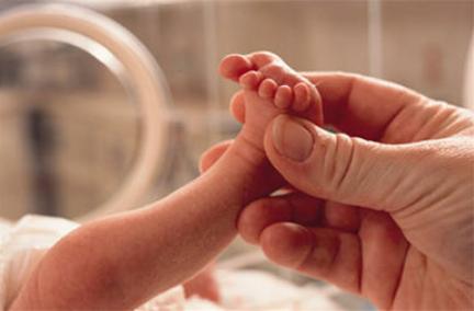 宝宝出生6天就死亡,几个月大的宝宝去世了