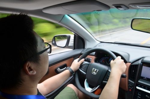 全新纳智捷试驾,纳智捷锐3真实油耗