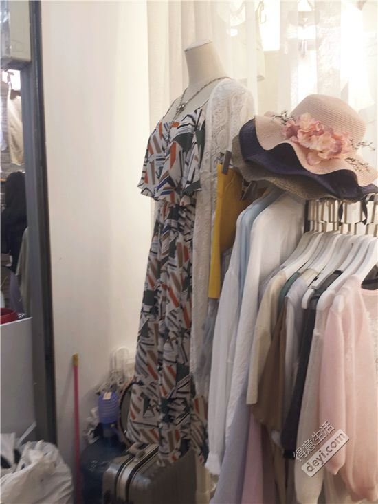 揭秘淘宝店铺和企业店铺,揭秘淘宝衣服进货渠道