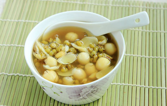 宝宝食欲不振的秘诀,小孩食欲不振不想吃饭吃什么开胃