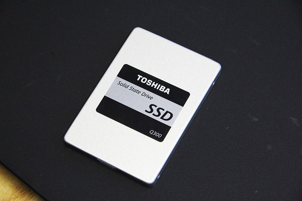 东芝固态硬盘q300pro,东芝q300是固态的吗