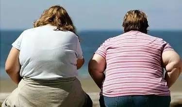 怀孕吃了一斤榴莲果肉会怎么样,孕妇吃个8斤榴莲