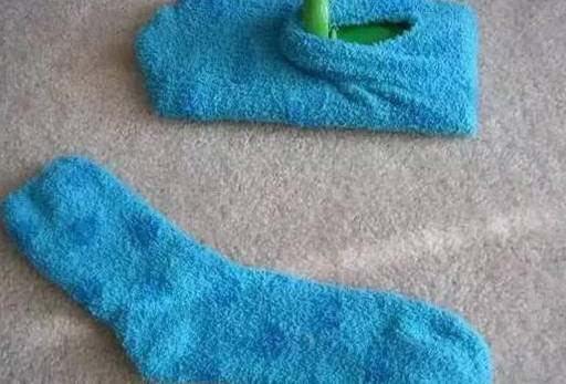 旧袜子不要扔冬天不用怕冻手了,旧袜子丢了是什么征兆