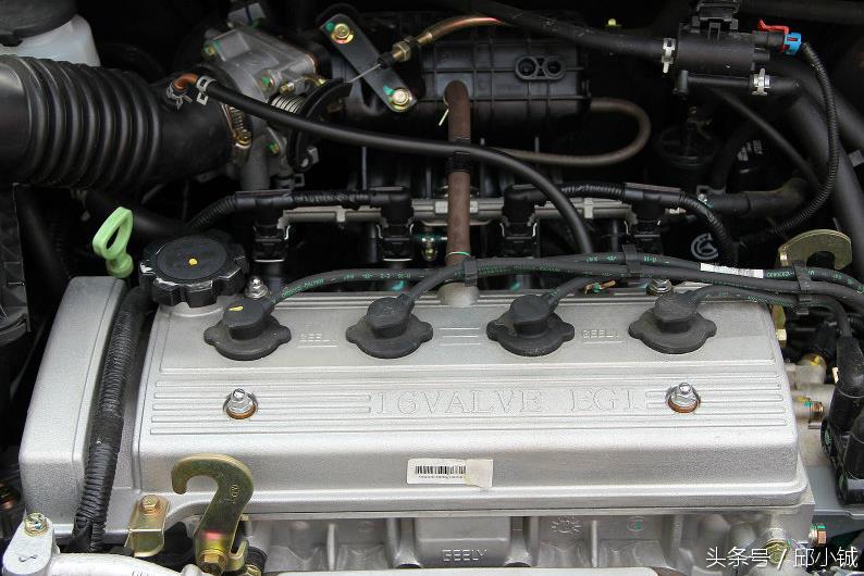 跨界的CROSS小车，价格只要POLO的一半，性价比非常好！