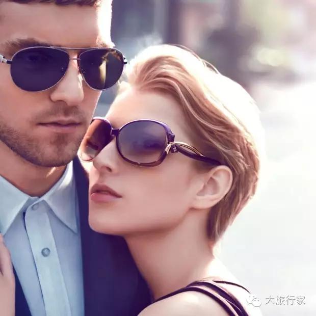 想在旅行中穿的比风景更撩人，何必东走（fei）西逛（qian