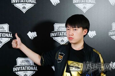 历届rng上单最强的是小虎 (小虎欢迎回到被rng统治的年代)