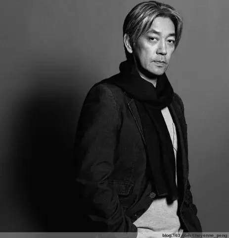 圣诞快乐劳伦斯先生讽刺的是什么,圣诞快乐劳伦斯先生图