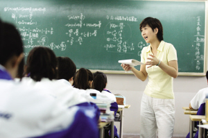 对付熊孩子的老师怎么办,遇到熊孩子骂自己怎么治最解气