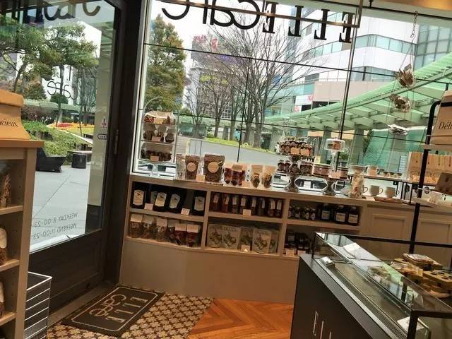 要逛就逛最大的zara,成都旗舰店有哪些