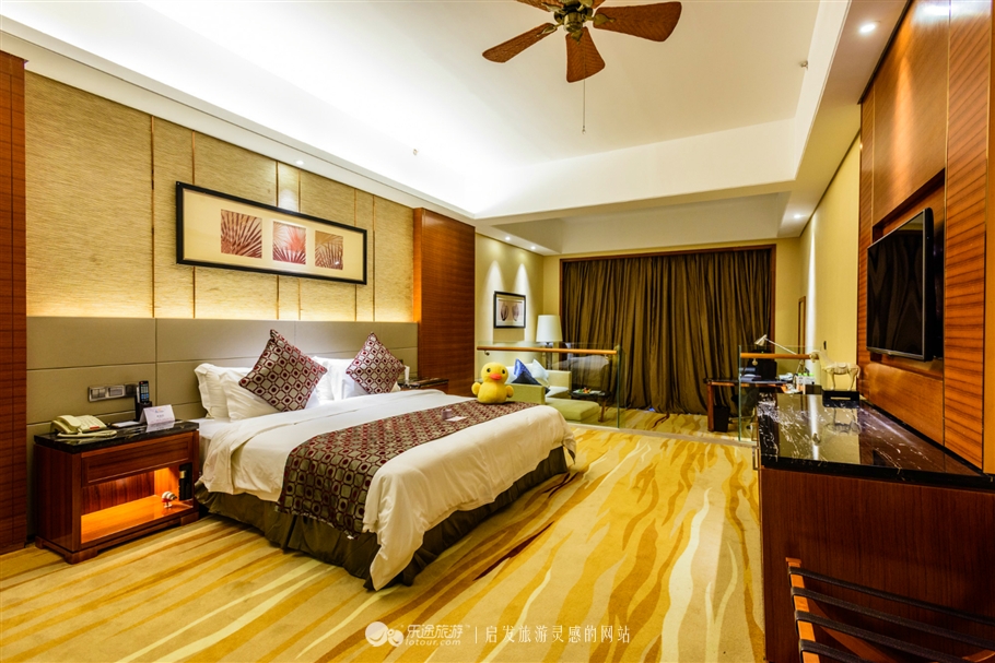 碧桂园十里金滩酒店海边上的五星酒店