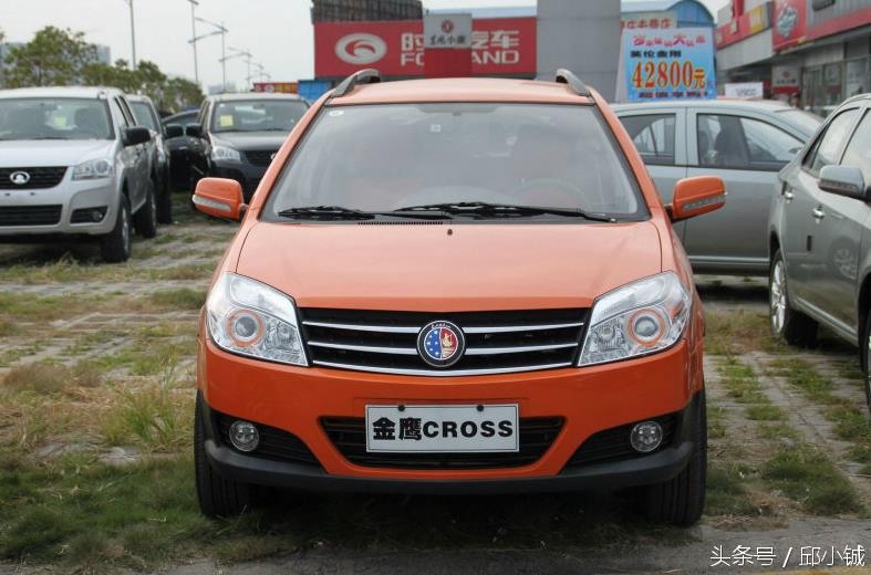 跨界的CROSS小车，价格只要POLO的一半，性价比非常好！