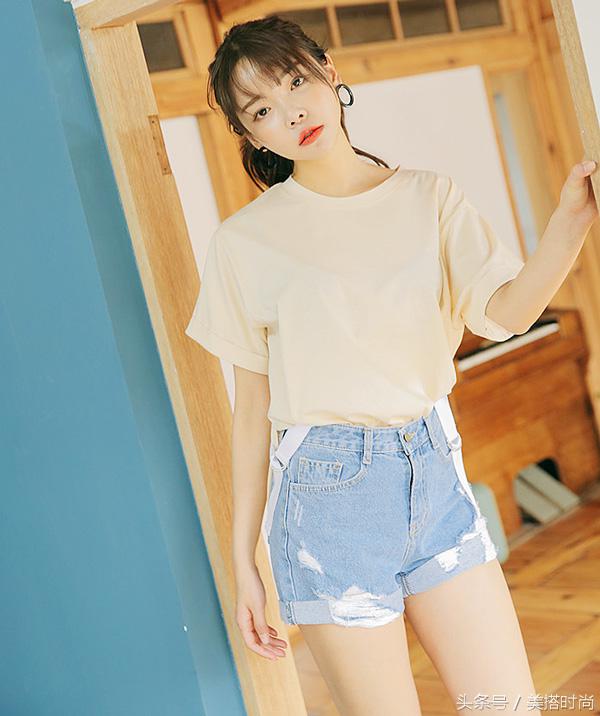 牛仔短裤穿搭让你更出众,好看的穿搭牛仔短裤
