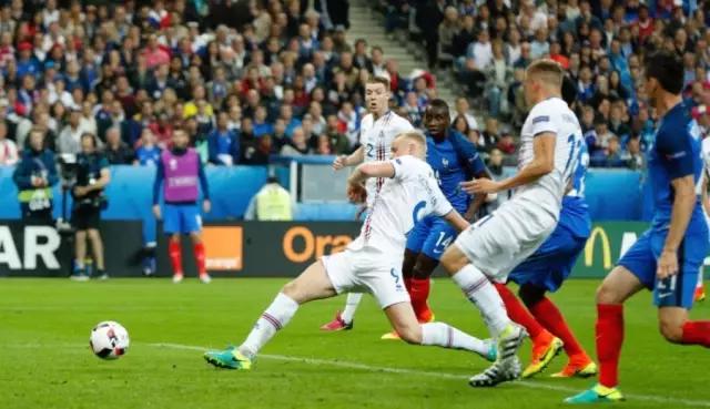 高卢雄鸡比赛视频,高卢雄鸡欧洲比赛视频