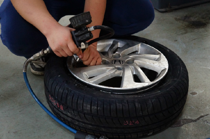 倍耐力新p1轮胎测评视频,倍耐力p1轮胎优缺点