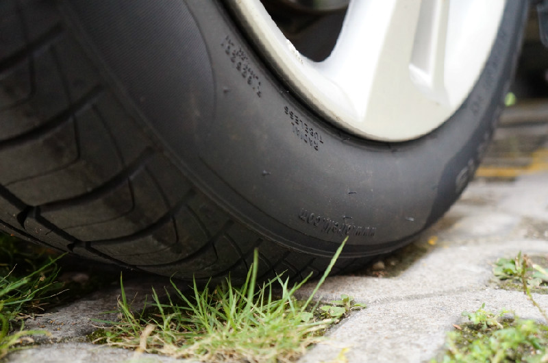 倍耐力新p1轮胎测评视频,倍耐力p1轮胎优缺点