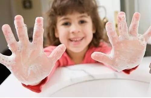 宝宝拉肚子医生怎么说,医生说宝宝腹泻吃什么益生菌