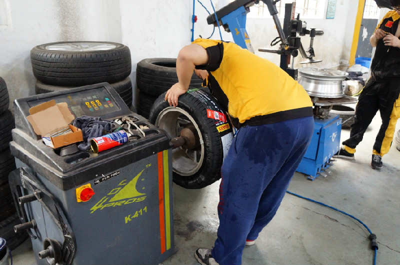 倍耐力新p1轮胎测评视频,倍耐力p1轮胎优缺点