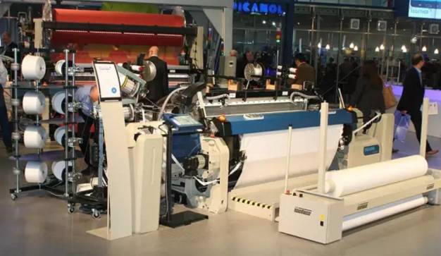 一台纺线机器能用多少钱,一台纺织机的价格