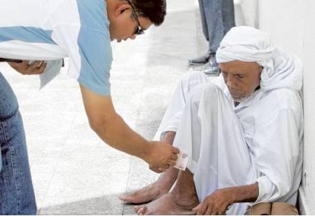 粤商贷：一位年薪15万、住白金汉宫的洗碗工