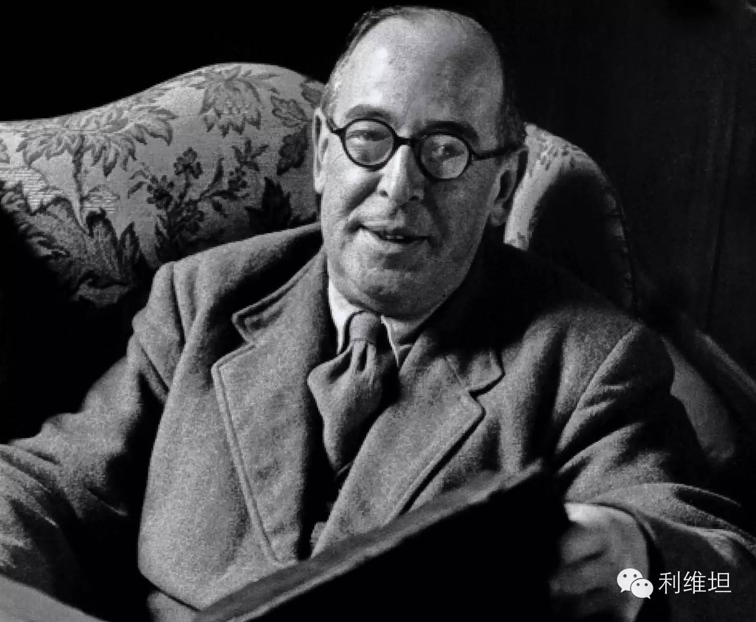 奇幻和悬疑的区别,奇幻和科幻什么区别