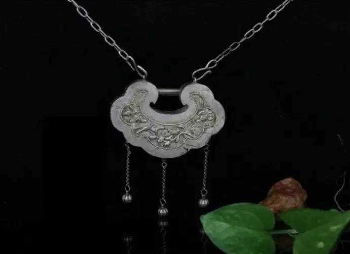 长命锁品相特别好,长命锁收藏价值