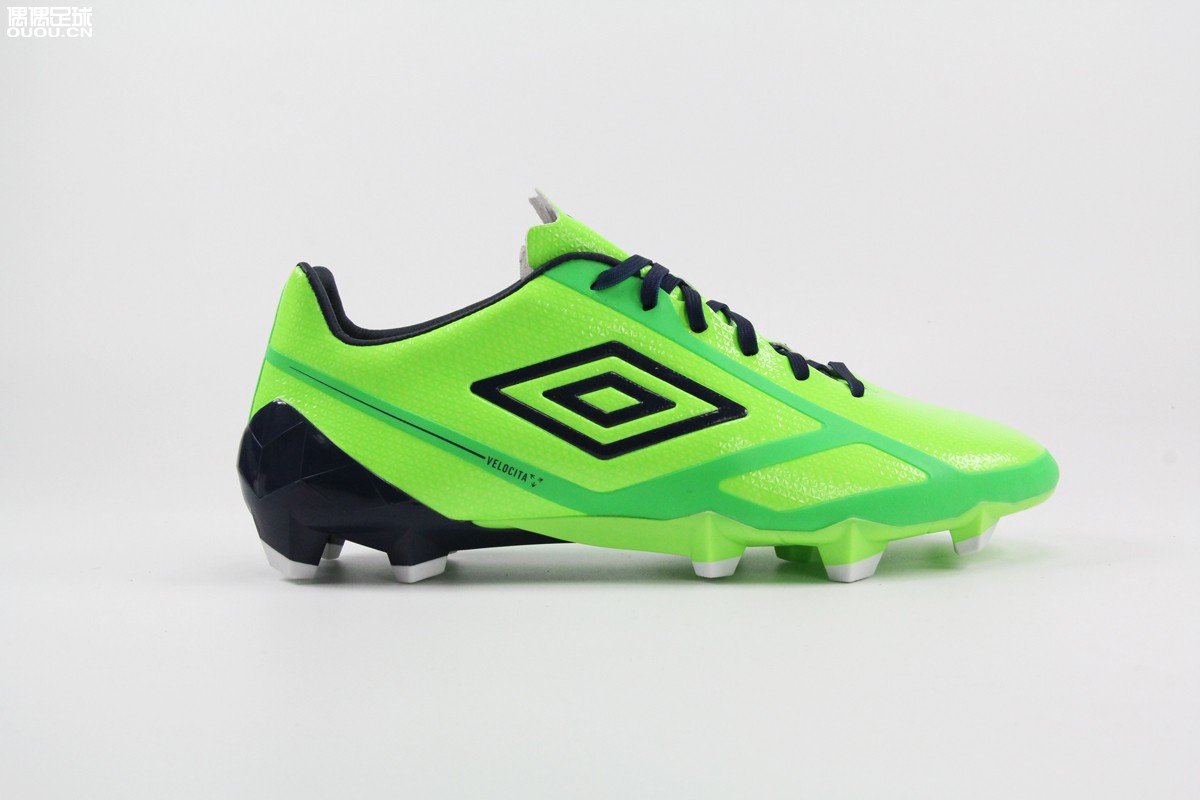茵宝足球鞋四种形态,茵宝足球鞋velocita的优点