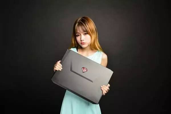 最便宜的10750笔记本,笔记本965m显卡