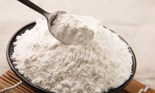 家里锅盖油腻腻用它擦,锅盖去油污厨房小妙招