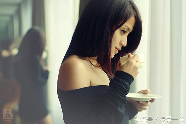 那晚销魂忘我，只因他诱导我插入！