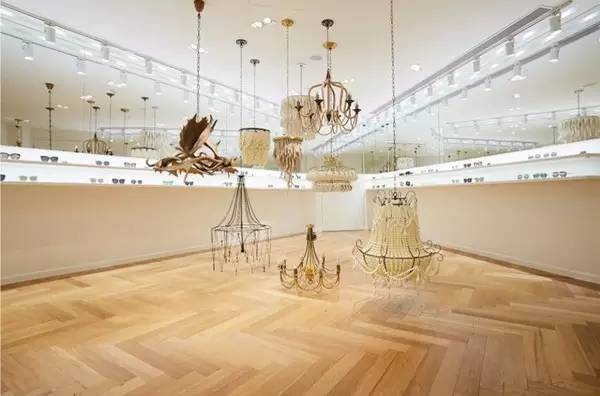 快拿下这只温柔野兽，TA能帮你挡脸藏肉！