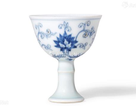 成化斗彩存量少价格高赝品泛滥,成化瓷器五千万拍卖现场