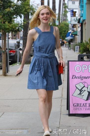 牛仔连衣裙洋气吗,牛仔连衣裙俏皮可爱