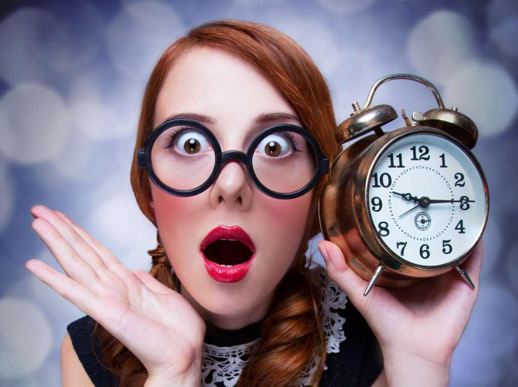 如何设置电脑定时关机windows7,台式电脑怎么设置定时关机和开机